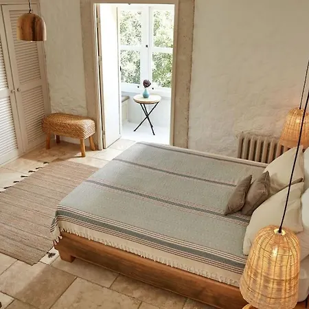 Luxurious With Pool In The Center Of Alacati *