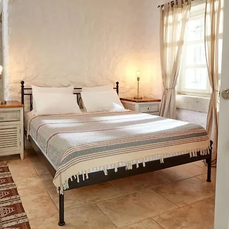 Villa Luxurious With Pool In The Center Of Alacati